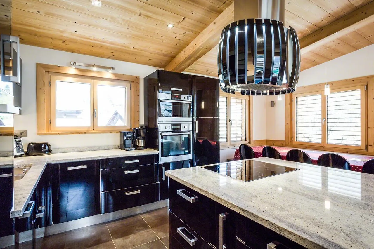 Chalet Base Camp Les Houches 0*,